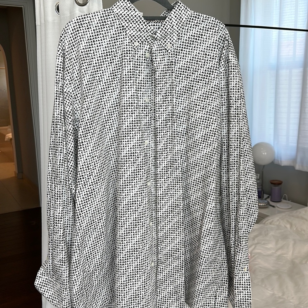 Men’s Balenciaga button down shirt 40